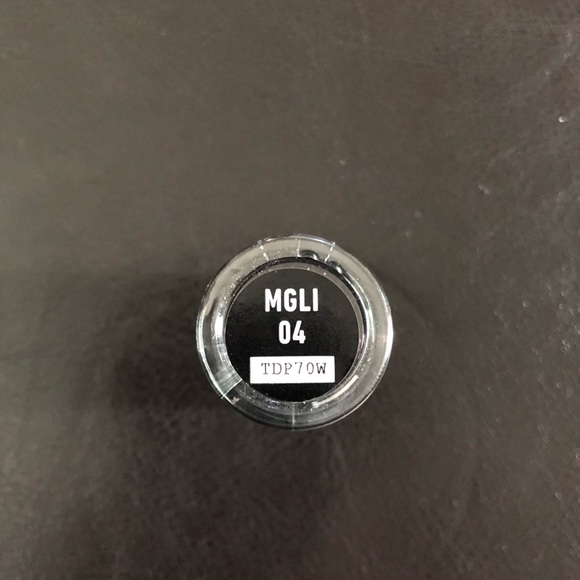 NYX eyeliner & gold glitter ✨ - Picture 6 of 7